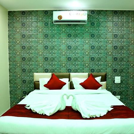 Hotel New Seasons Kālka Esterno foto