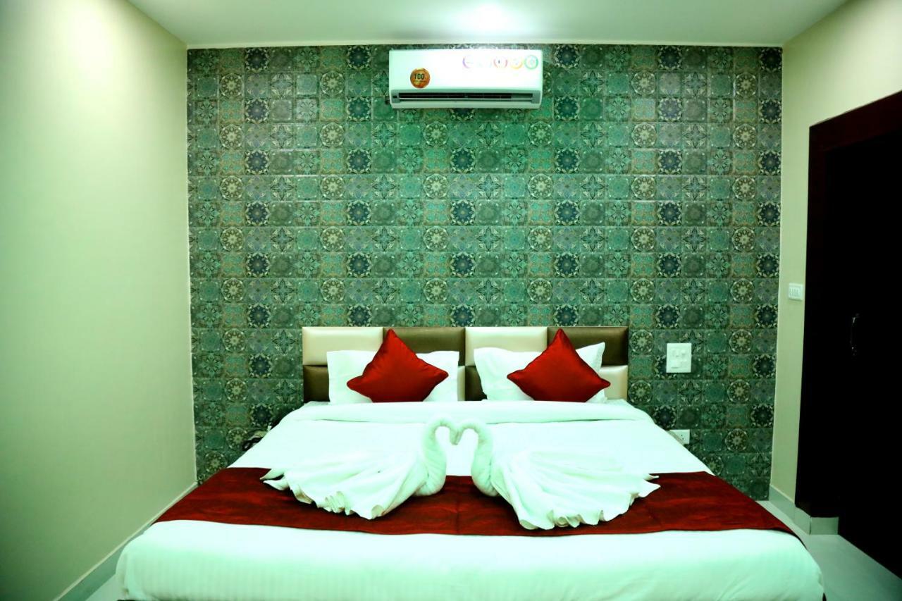 Hotel New Seasons Kālka Esterno foto