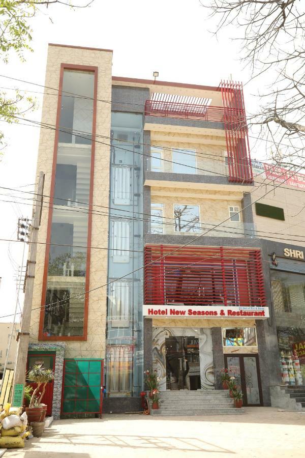Hotel New Seasons Kālka Esterno foto